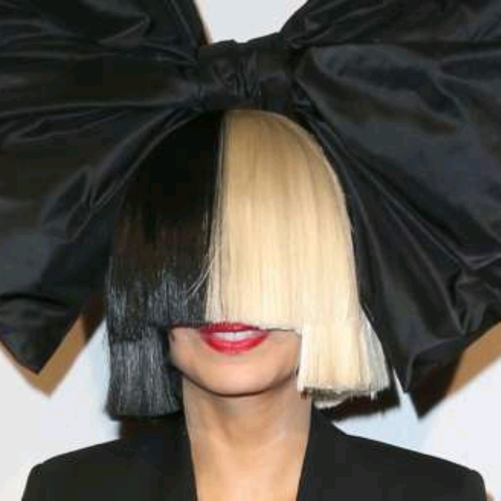 Meet your Posher, Bella